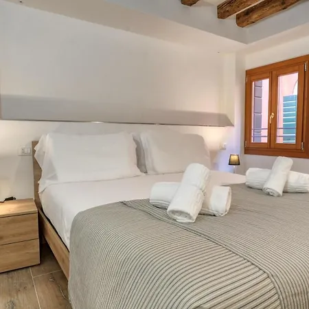 Ecco Suites Apartments-3